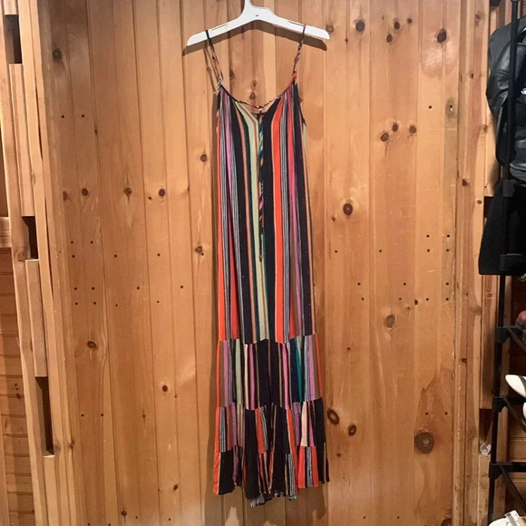 FARM RIO metallic multi stripe maxi ruffle spaghetti strap dress - Picture 9 of 9